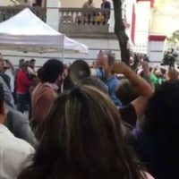 Docentes de la UNAM piden mejoría salarial a AMLO; les pagan 90 pesos por hora de clases