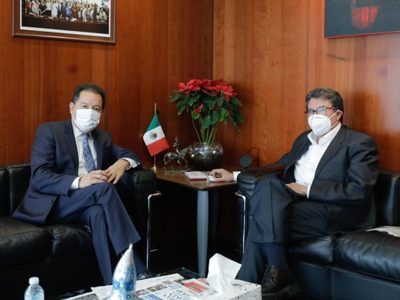 Monreal y Mier ofrecen comisión bicameral por reforma al Banxico