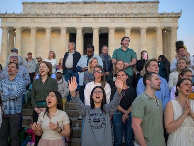 Agencias del gobierno de Trump publican mensajes de Pascua sobre la resurrección de Cristo