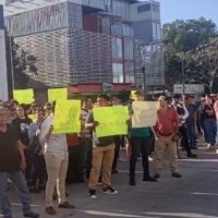 Mantienen disputa por el puerto de Manzanillo; denuncian competencia desleal