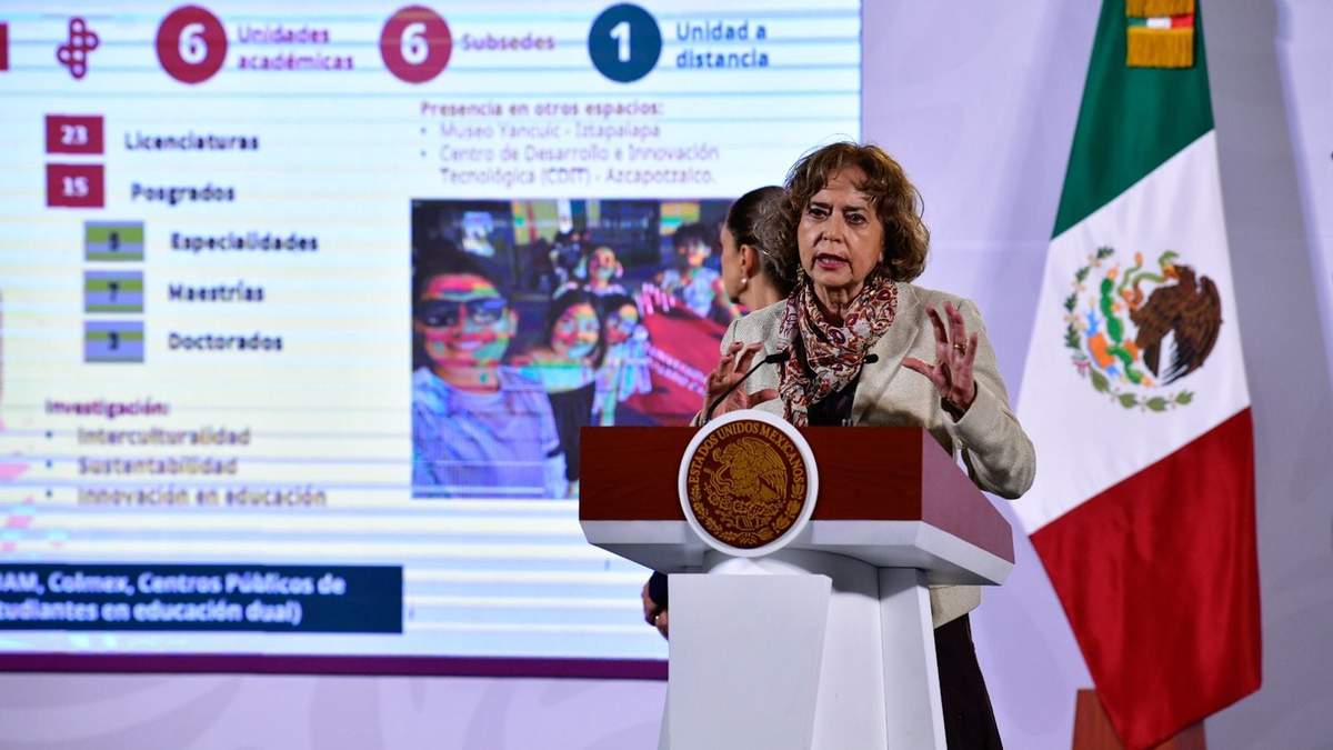 La secretaria de Ciencia, Humanidades, Tecnología e Innovación, Rosaura Ruiz, en la conferencia de Sheinbaum