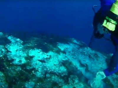 Descubren en Chetumal el segundo agujero azul más profundo del mundo