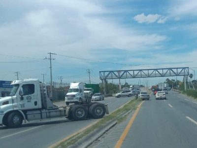 Tensión en Nuevo Laredo: Reportan balaceras y bloqueos (Videos)