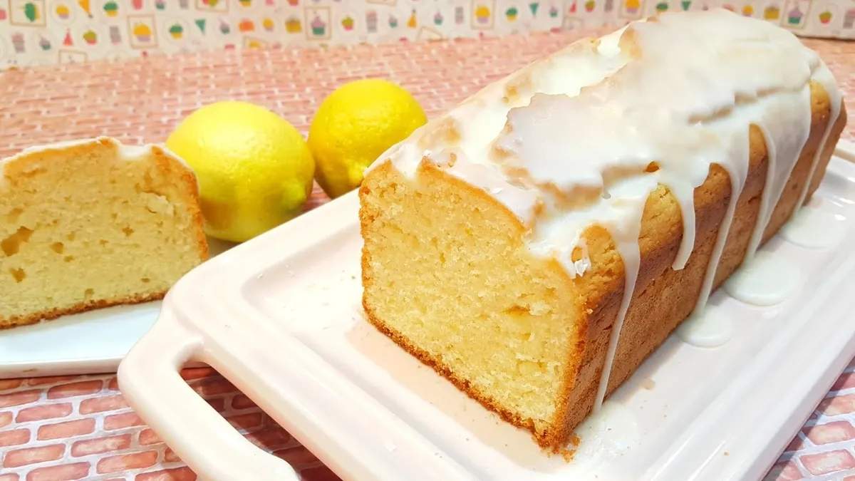 Budín de limón. Fuente: (Instagram).
