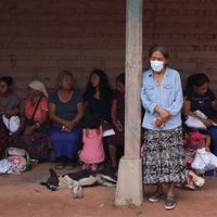 Vuelven desplazados chiapanecos tras siete meses refugiados en Guatemala