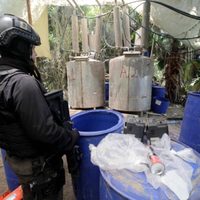 Los que lucran con la violencia  y la muerte