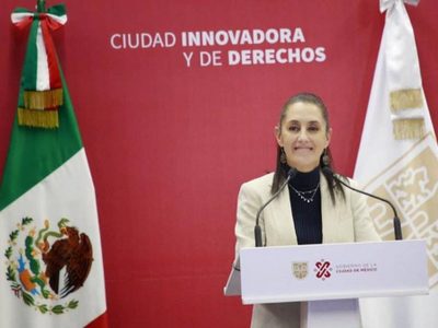 "Van a decir que soy regenta, ¿no?": Sheinbaum respalda la petición de AMLO al INAI