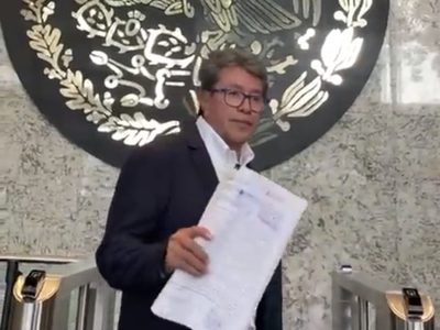 Monreal obtiene suspensión definitiva al amparo contra publicaciones de Layda Sansores