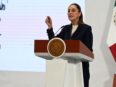 Sheinbaum niega drones de la CIA en México e invoca el Himno Nacional (Video)