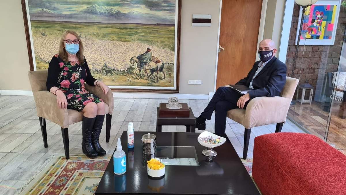 Llugdar junto a Alicia Kirchner. Fuente: (Twitter)