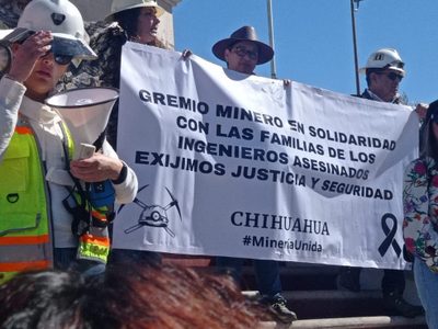 Mineros se manifiestan en Chihuahua para exigir justicia para compañeros de Concordia, Sinaloa