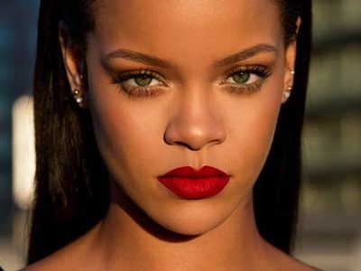¿Fue madre? Difunden imágenes de Rihanna alimentando a un misterioso bebé