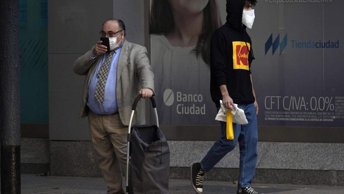Uso obligatorio de barbijo. Fuente: (Twitter)