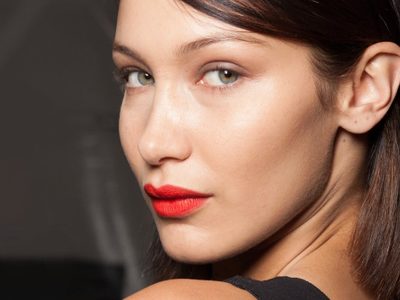 "¡Qué micro prendas!" Bella Hadid se pasa de cómoda en la cocina y seguro harás zoom