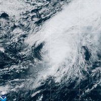 Huracán Gabrielle avanza rápido y causará fuertes lluvias y marejadas a las Azores