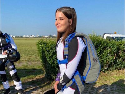 Joven de 23 años muere porque su paracaídas no se abrió tras saltar en caída libre