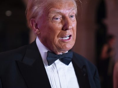 Juez da un giro al caso de Trump y fija sentencia para el 10 de enero