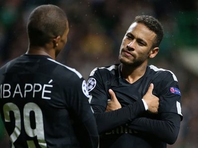 La incómoda decisión que tomaría el PSG entre Neymar y Mbappé