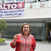 Xóchitl Gálvez exige a SHCP informar sobre recursos de fideicomisos extintos