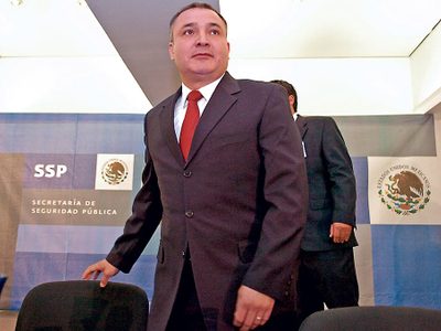 Frente a las narices de Calderón, las narcoandanzas de García Luna