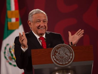 AMLO refrenda su política de “abrazos no balazos” tras masacre en NY