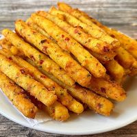 Palitos de papa y zanahoria sin harina y con 3 ingredientes: la receta crujiente que te salva