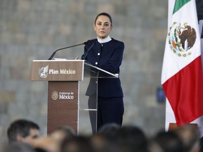 Sheinbaum promete impulsar manufactura y empleos con Plan México