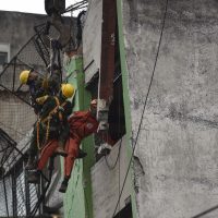 Rescatistas recuperan dos cuerpos en edificios de Tlalpan y la Narvarte