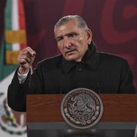 El SAT debe vigilar la venta de Banamex; al gobierno no le interesa adquirirlo: Adán Augusto