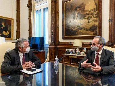 "Muy productivo" viaje a Argentina, dice López-Gatell tras reunión con Alberto Fernández