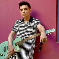 Cuántos años tiene Ale Sergi, de "Miranda", y quién es su pareja