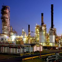 Refinerías: la Federación del Petróleo anunció que el próximo miércoles iniciará un paro