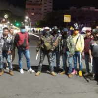 Policías desalojan a estudiantes normalistas de la sede del gobierno estatal en Chiapas