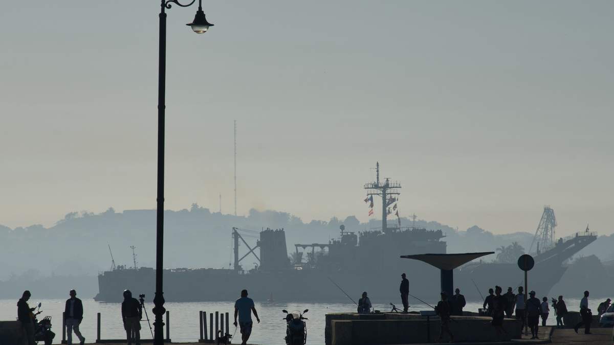 El buque Papaloapan de la Armada de México llegó a la bahía de La Habana, Cuba, el jueves 12 de febrero