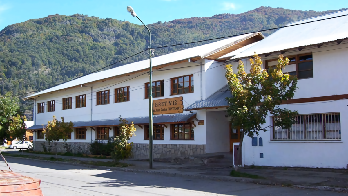 EPET N°12 de San Martín de los Andes. Fuente: (Twitter)