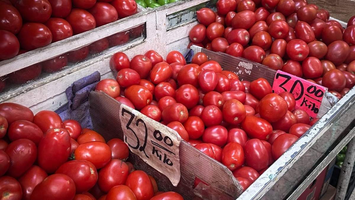 El producto que más presionó al alza fue el jitomate, cuyo precio aumentó 12.14% en solo quince días