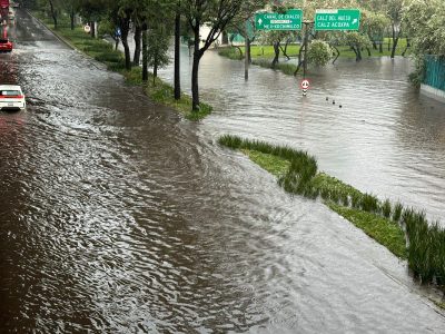 Inundaciones en Tlalpan y Coyoacán por lluvias fuertes (Fotos y Video)