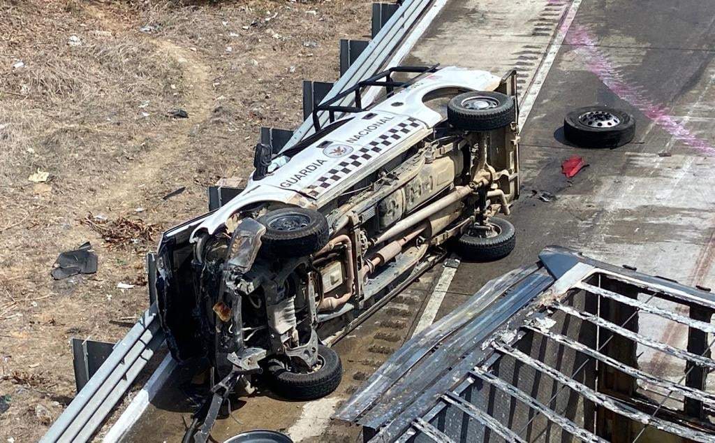 Patrulla de la Guardia Nacional accidentada