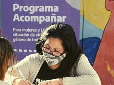El Programa Acompañar pagará $112.500 en septiembre y continuará con el beneficio en la SUBE