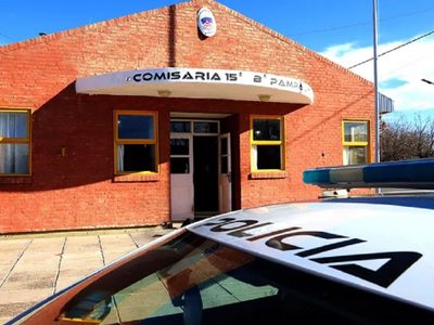 Se resistió al robo de su moto y fue apuñalado en la espalda