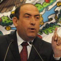 Advierte Moreira que presentará otra demanda contra Aguayo