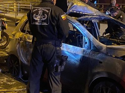 Irrumpe la violencia en Quito; estallan dos coches bomba