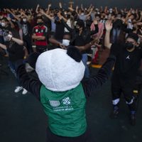Positividad de covid se mantiene: Sheinbuam; descarta restricciones y pedir certificado de vacuna