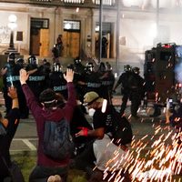 Despliegan a la Guardia Nacional en Wisconsin tras protestas por nuevo incidente racial