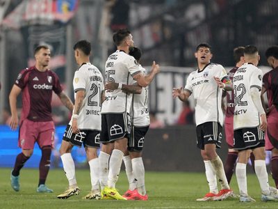 Se salvó y define en casa: River rescató un empate en un partido picado ante Colo Colo