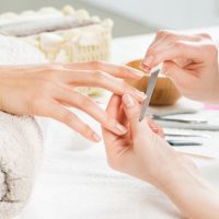 Cómo llevar la manicura de gel o permanente y evitar que tus uñas se debiliten o se destrocen con el tiempo