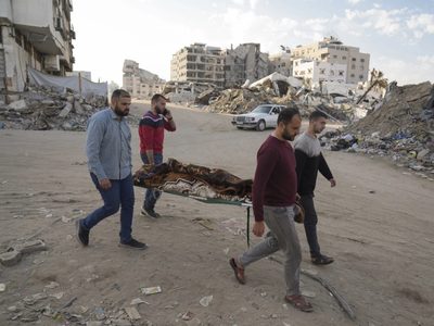 Israel mata a unos 140 palestinos en un día; suman 53 mil 500 los muertos desde octubre de 2023