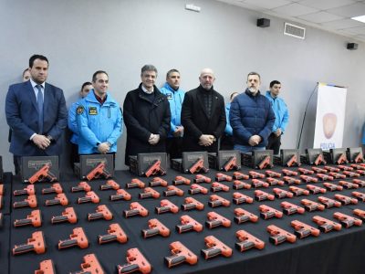 La Policía de la Ciudad comenzó a usar las pistolas Byrna de baja letalidad
