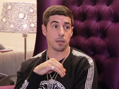 Esteban Lamothe ubicó a un seguidor en Twitter, que lo acusó de algo muy particular