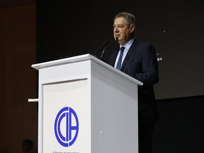Félix contra Milei y Cornejo: "Transformaron un evento tradicional en un acto político"